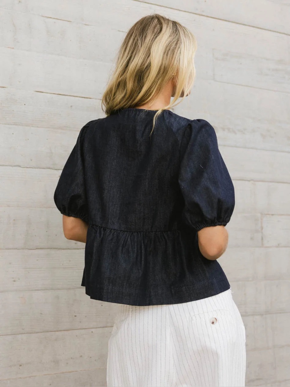 EUC Bohme Navy Chambray Peplum Bow Puff Sleeve Blouse Dark Wash - Picture 5 of 10